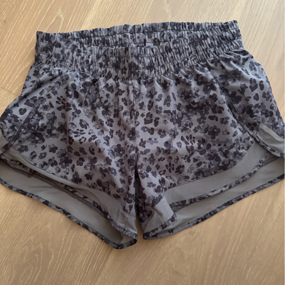 Athleta mesh running shorts